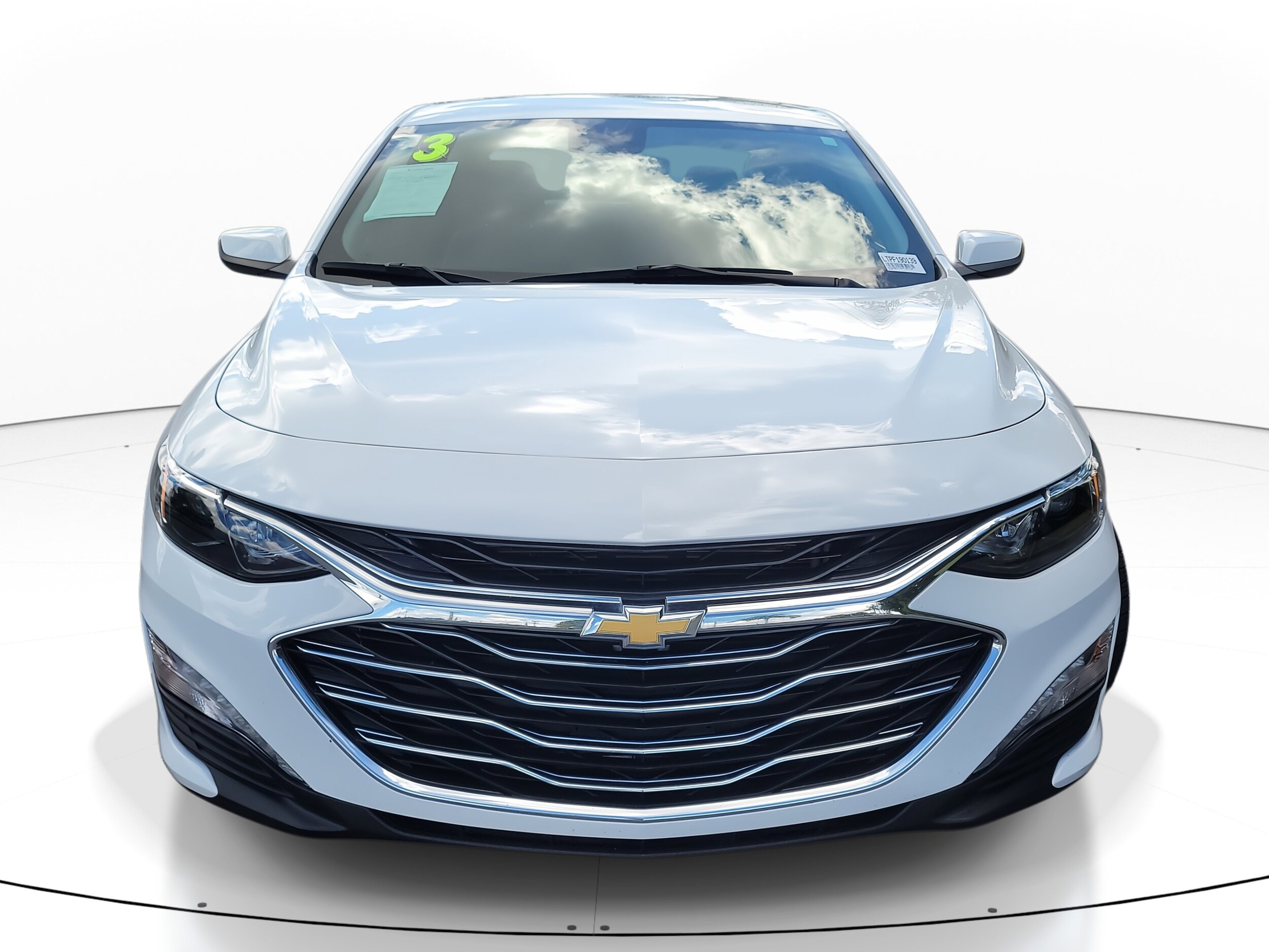 2023 Chevrolet Malibu 1LT photo 2