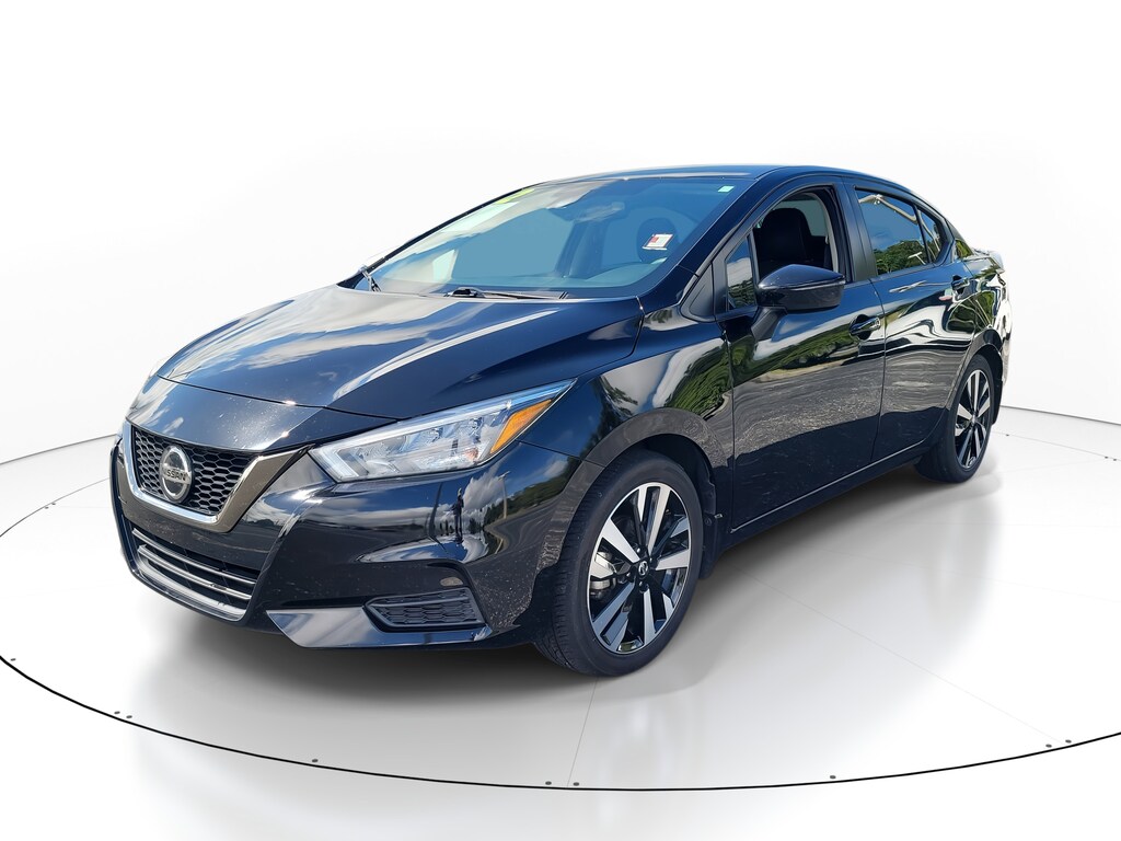 2022 Nissan Versa 1.6 SR photo 3