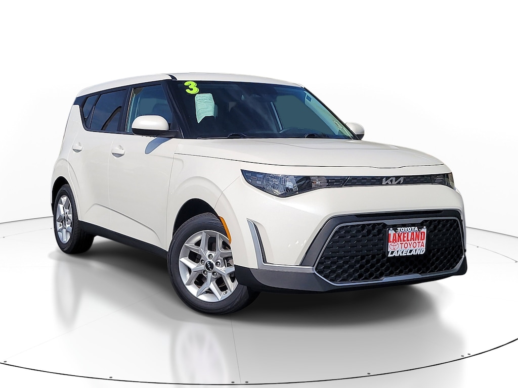 Used 2023 Kia Soul LX Hatchback