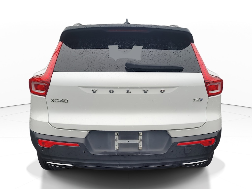 Used 2020 Volvo XC40 T4 R-Design SUV