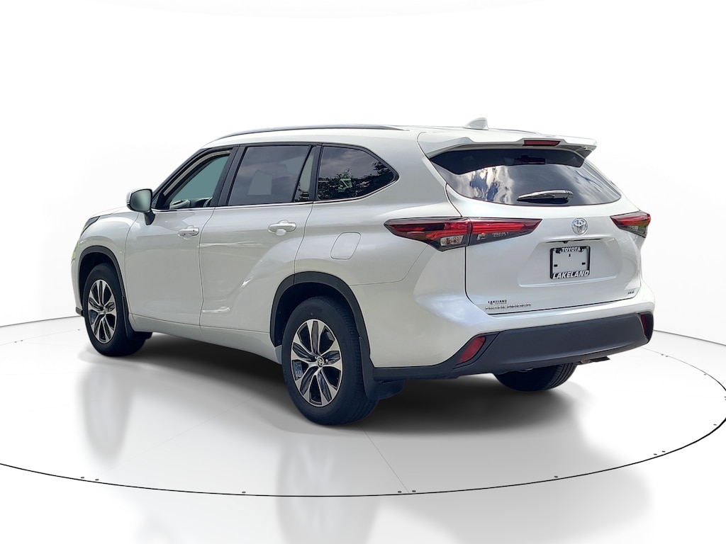 Certified 2024 Toyota Highlander XLE SUV