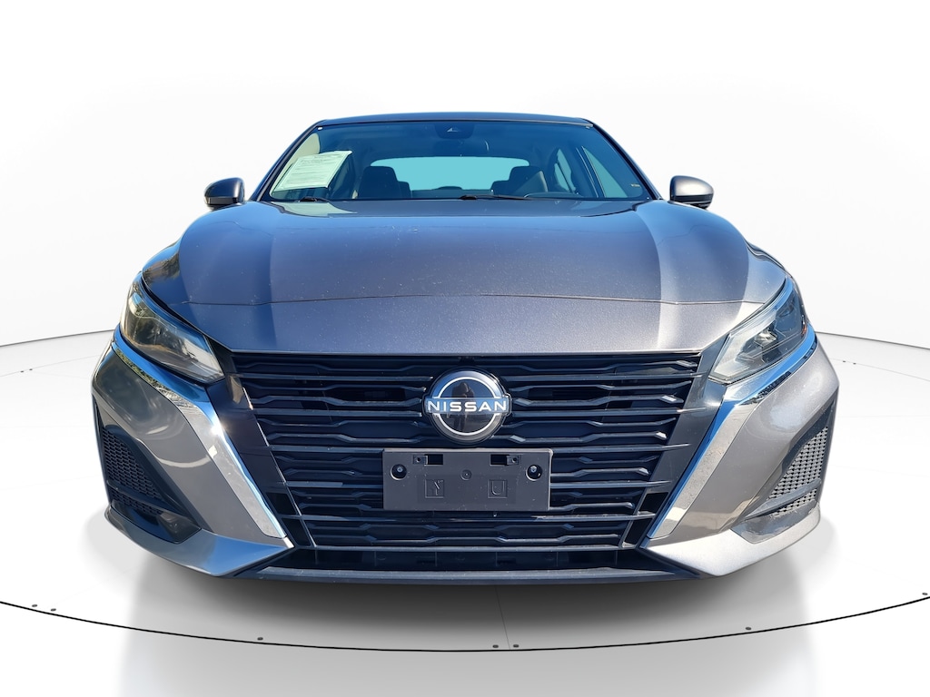 Used 2023 Nissan Altima 2.5 SL Sedan