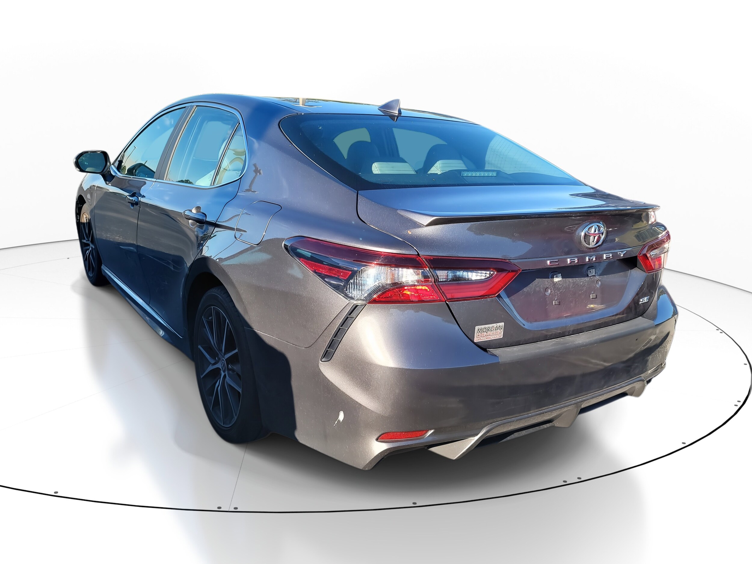 2022 Toyota Camry SE photo 4