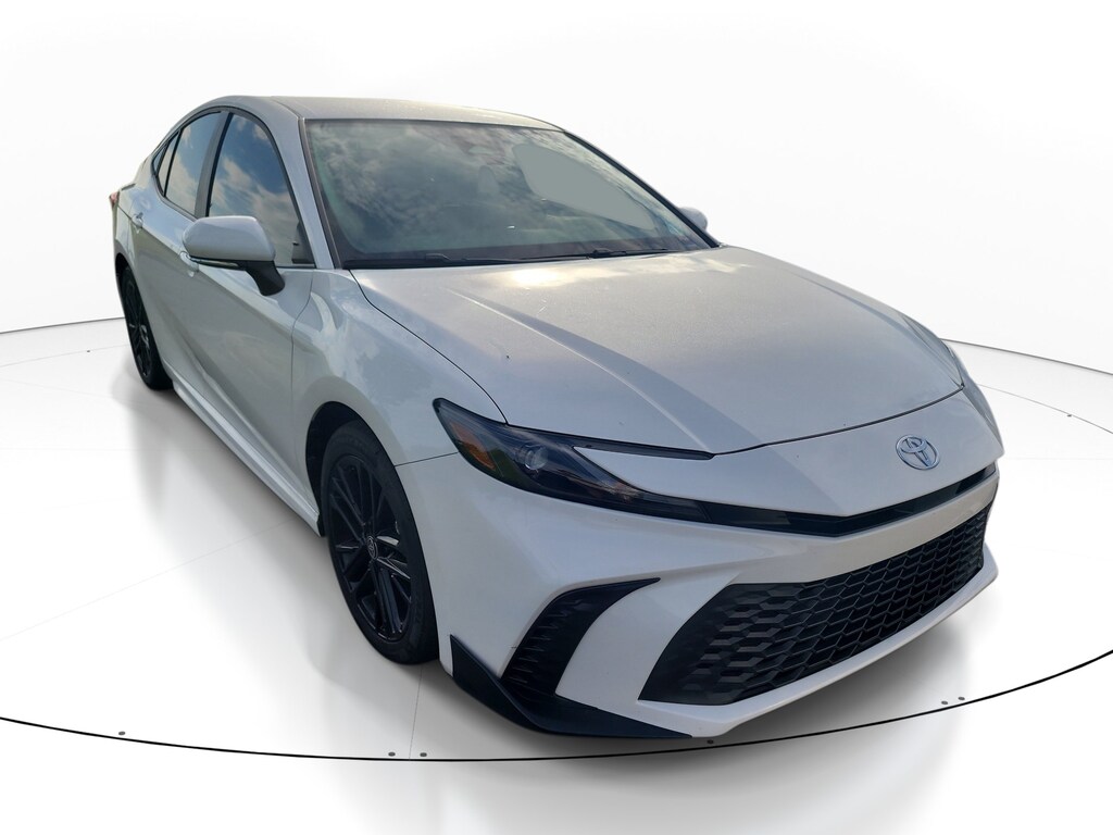 Used 2025 Toyota Camry SE Sedan