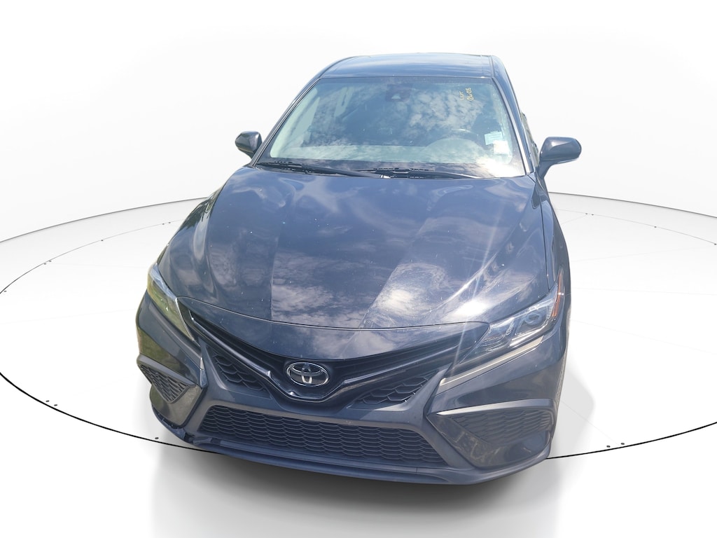 Used 2022 Toyota Camry SE Sedan