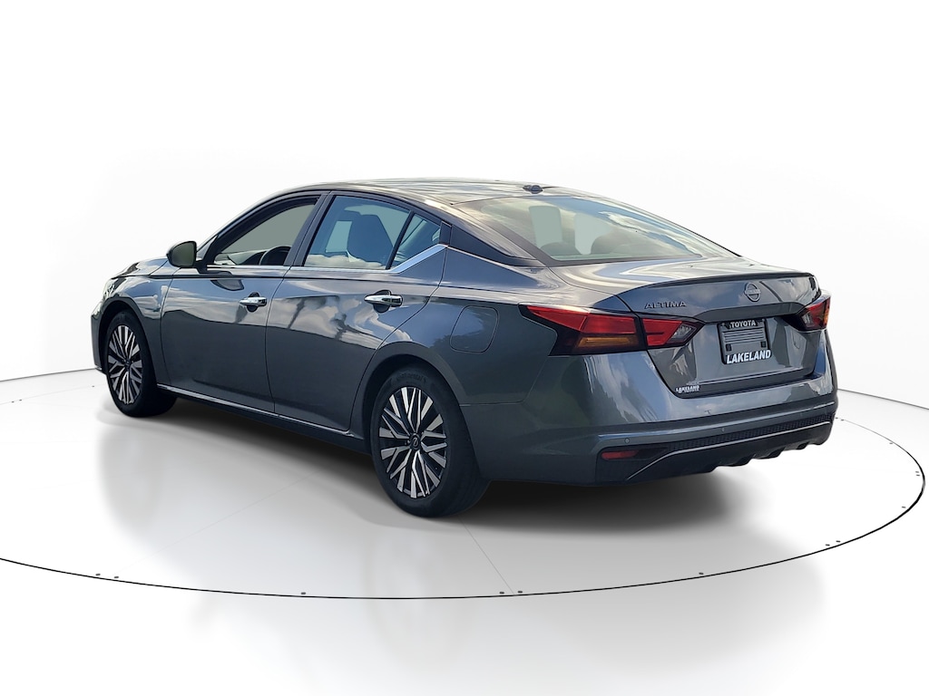 Used 2025 Nissan Altima SV Sedan