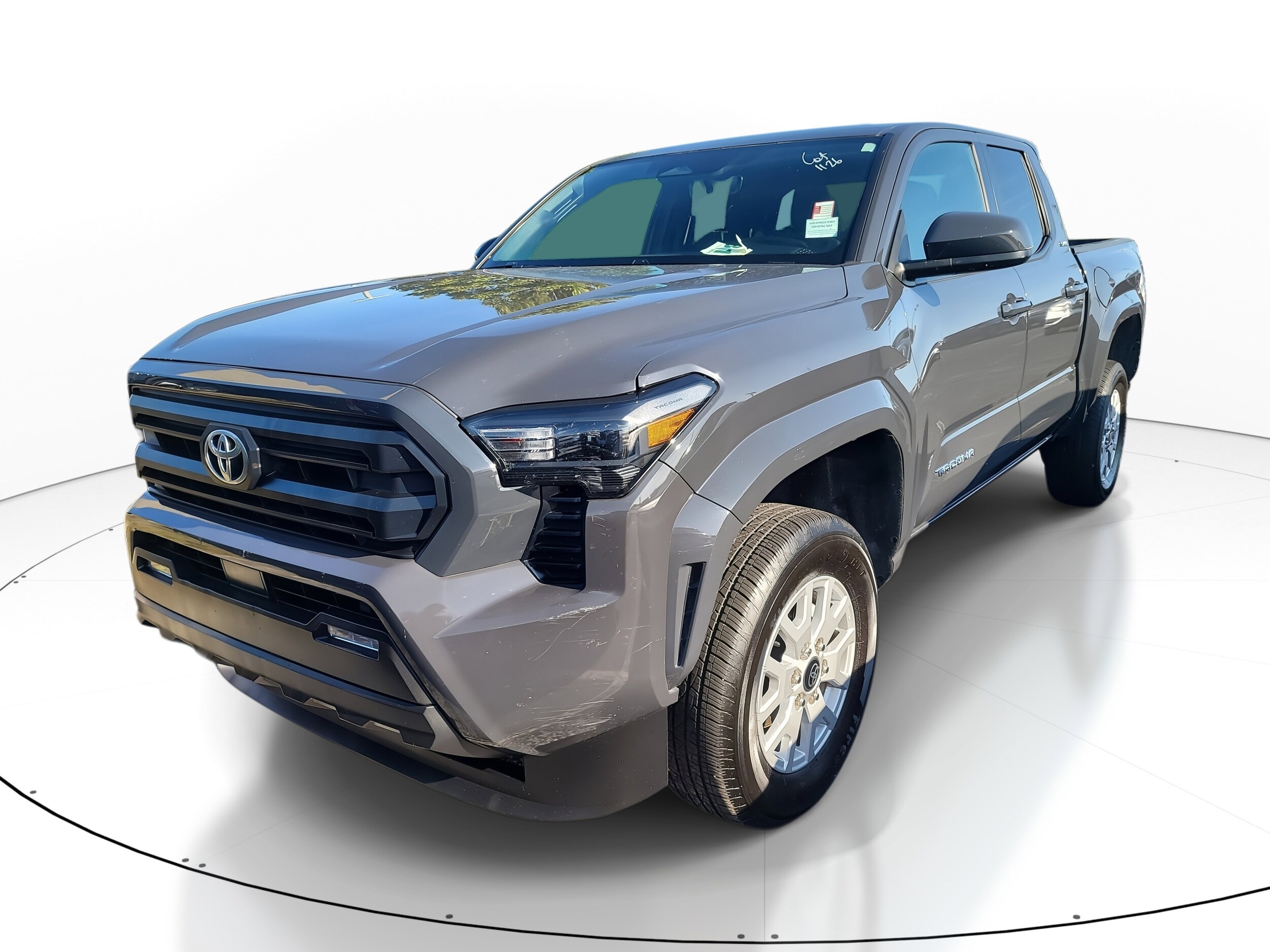 2024 Toyota Tacoma SR5 photo 3