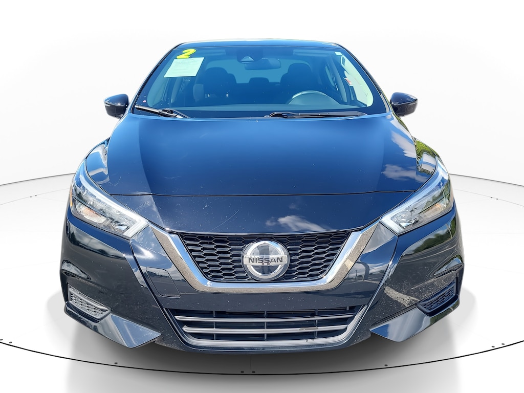 2022 Nissan Versa 1.6 SR photo 2