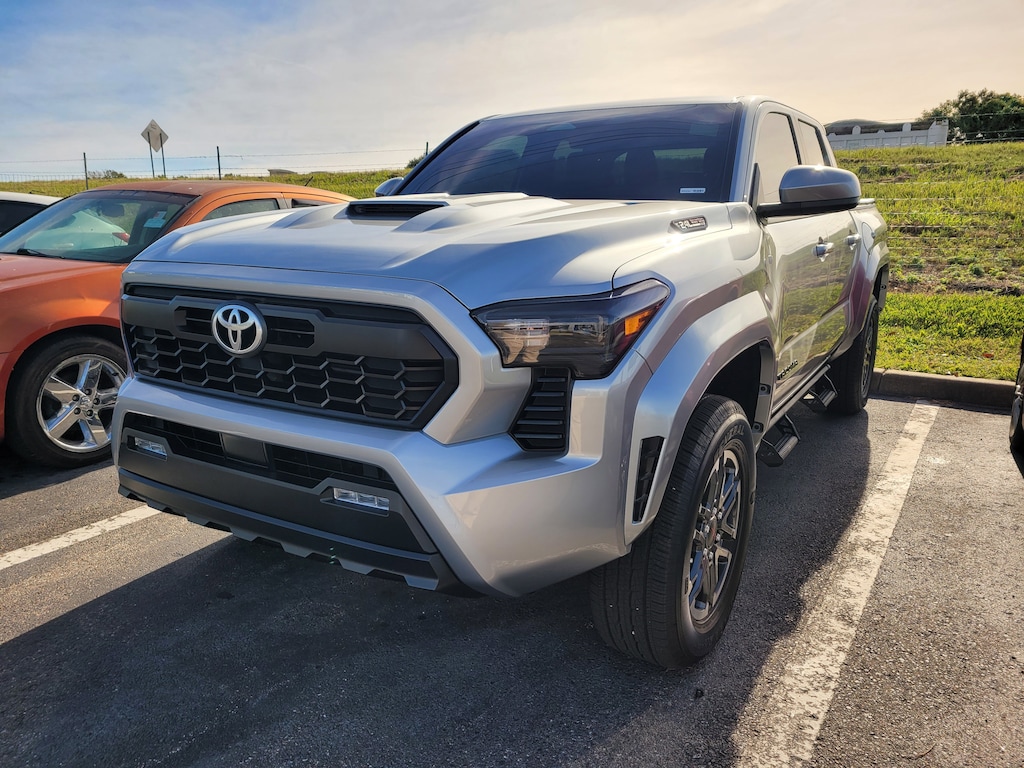 Used 2025 Toyota Tacoma Truck Double Cab