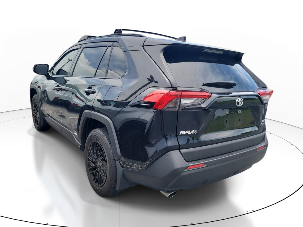 Used 2025 Toyota RAV4 Hybrid XLE SUV