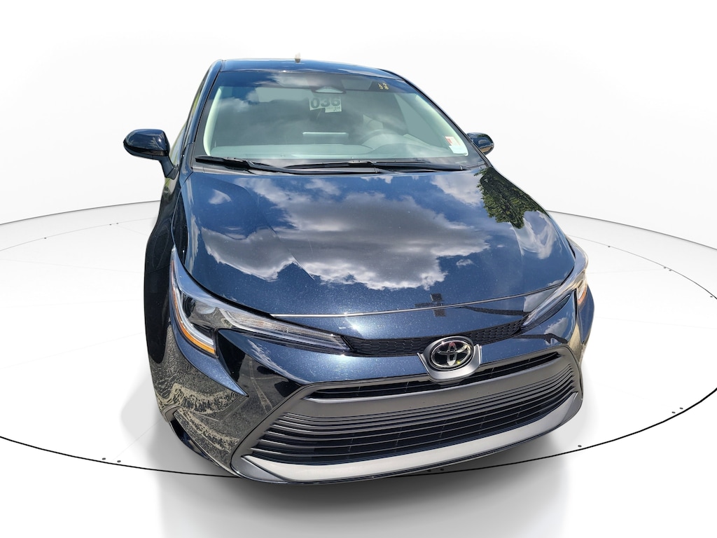 Certified 2025 Toyota Corolla LE Sedan