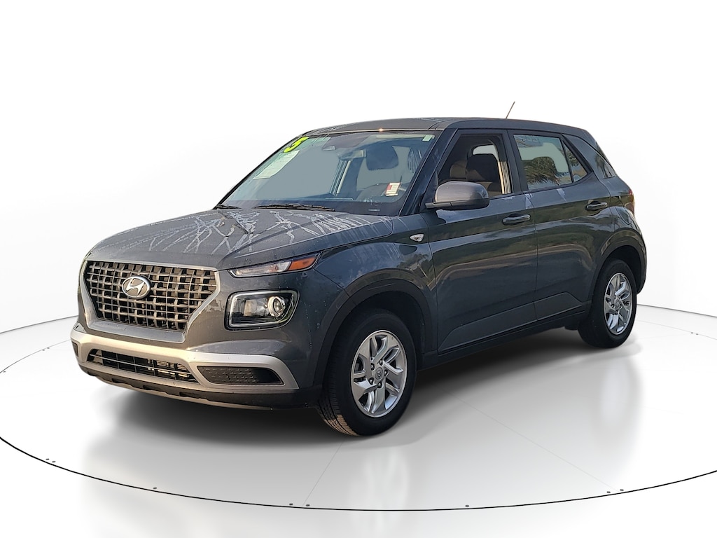 Used 2025 Hyundai Venue SE SUV
