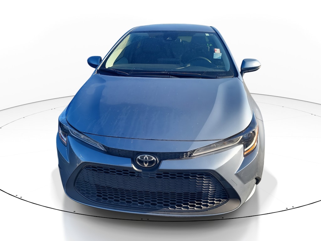 2022 Toyota Corolla LE photo 2
