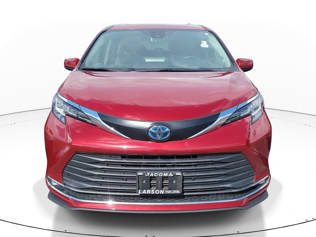 Used 2023 Toyota Sienna XLE 7 Passenger Van Passenger Van