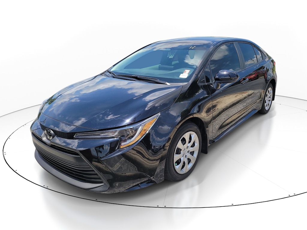 Certified 2025 Toyota Corolla LE Sedan