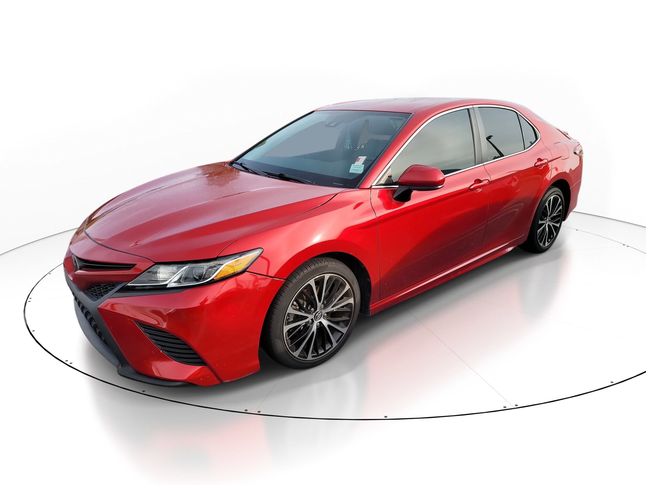 2019 Toyota Camry SE photo 3
