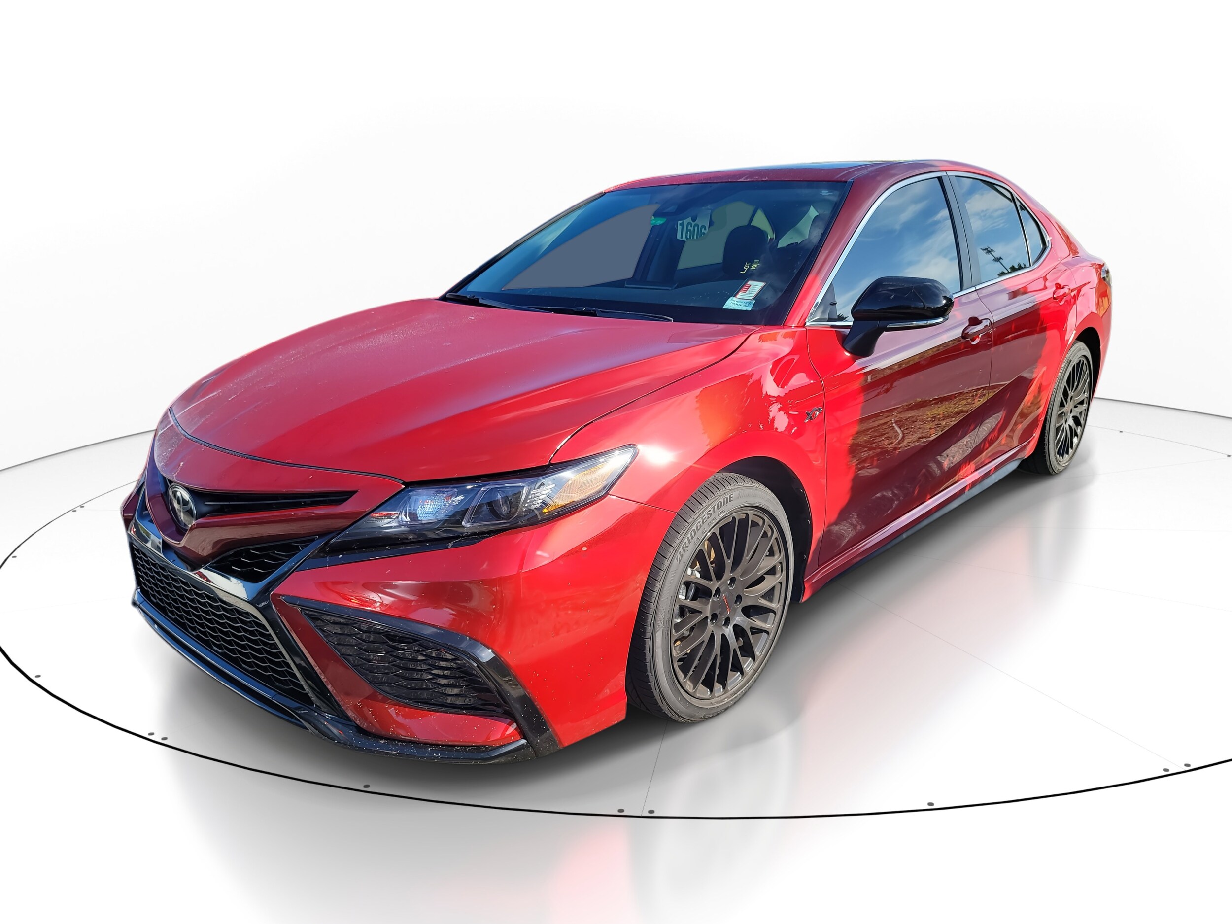 2024 Toyota Camry SE photo 3