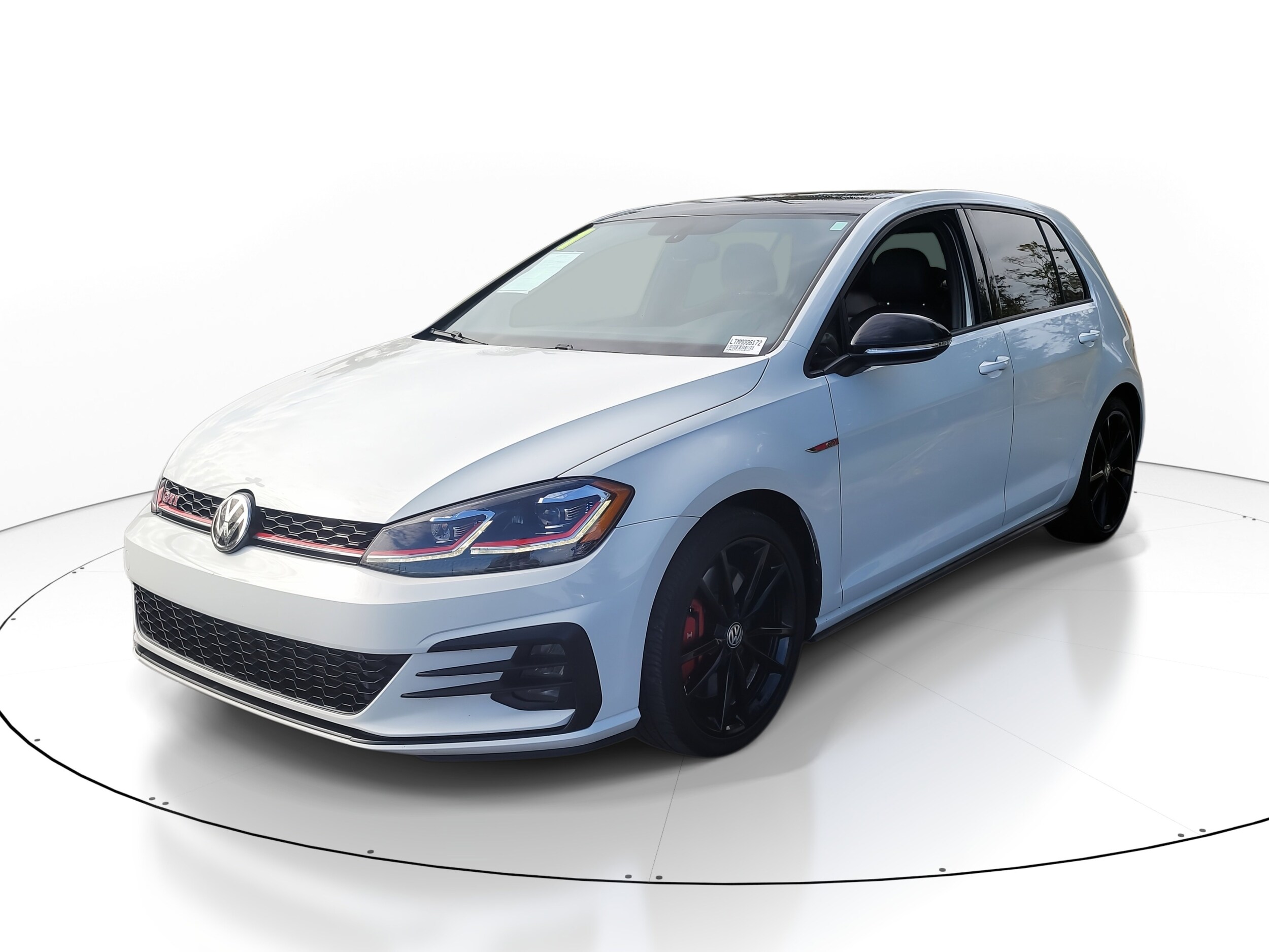 2021 Volkswagen Golf GTI SE photo 3