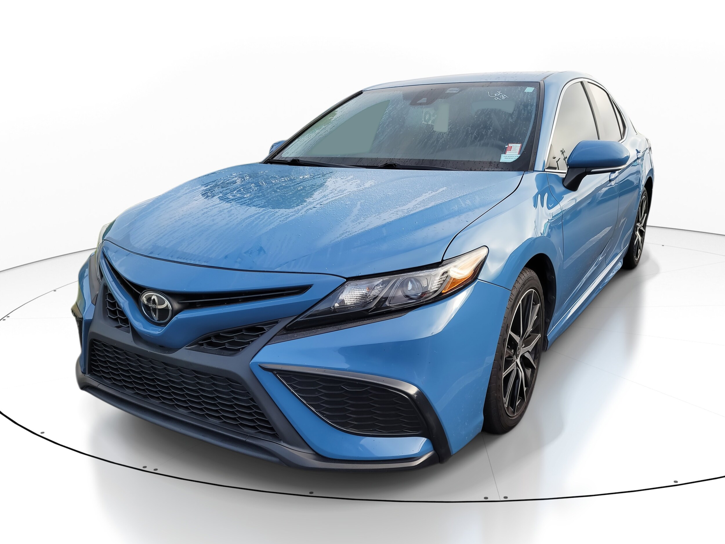 2023 Toyota Camry SE photo 3
