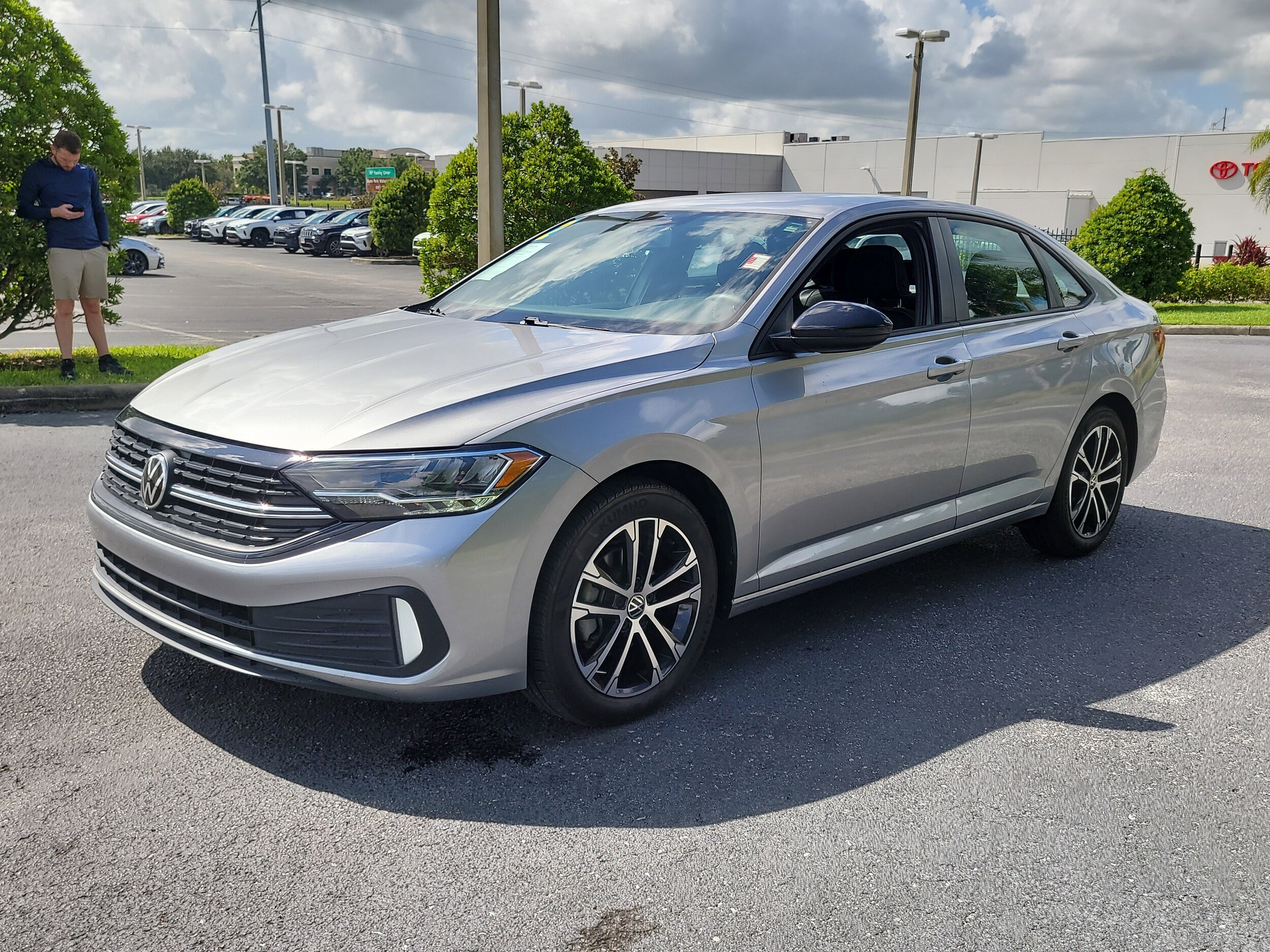 2022 Volkswagen Jetta 1.5T Sport photo 3