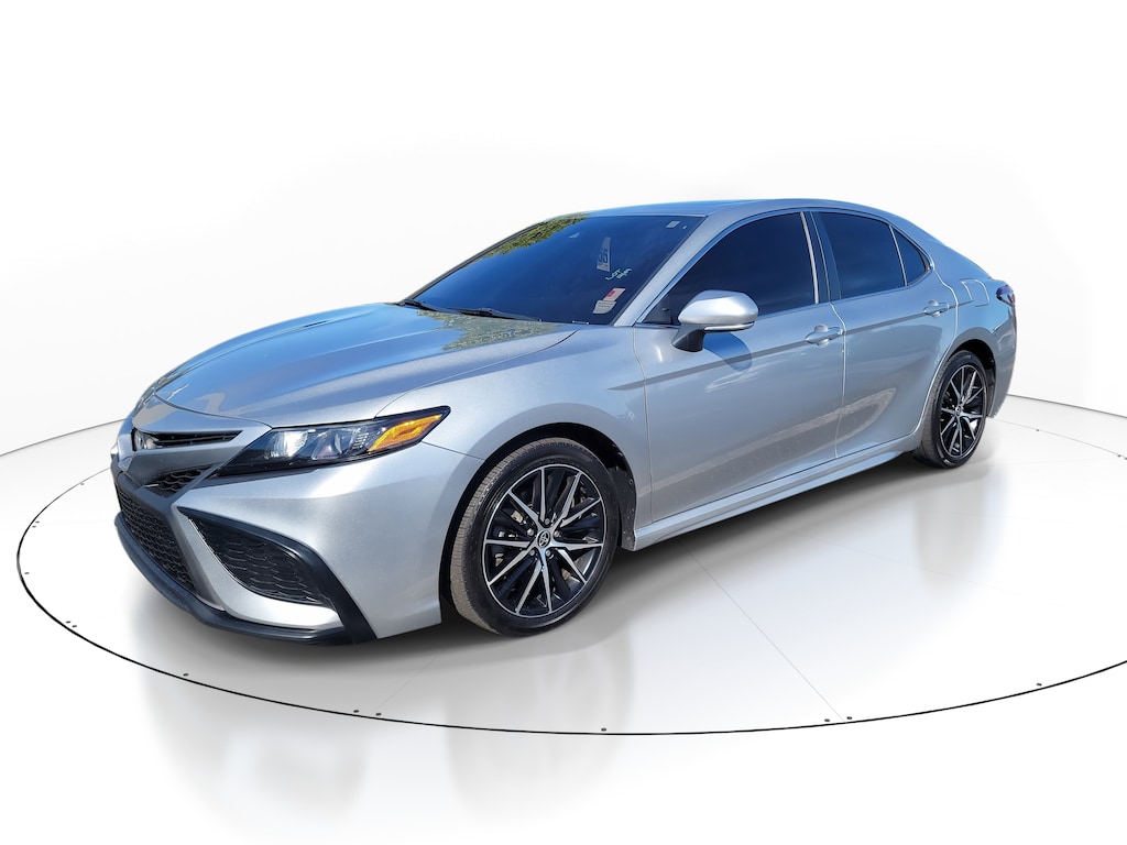 Used 2021 Toyota Camry SE Sedan