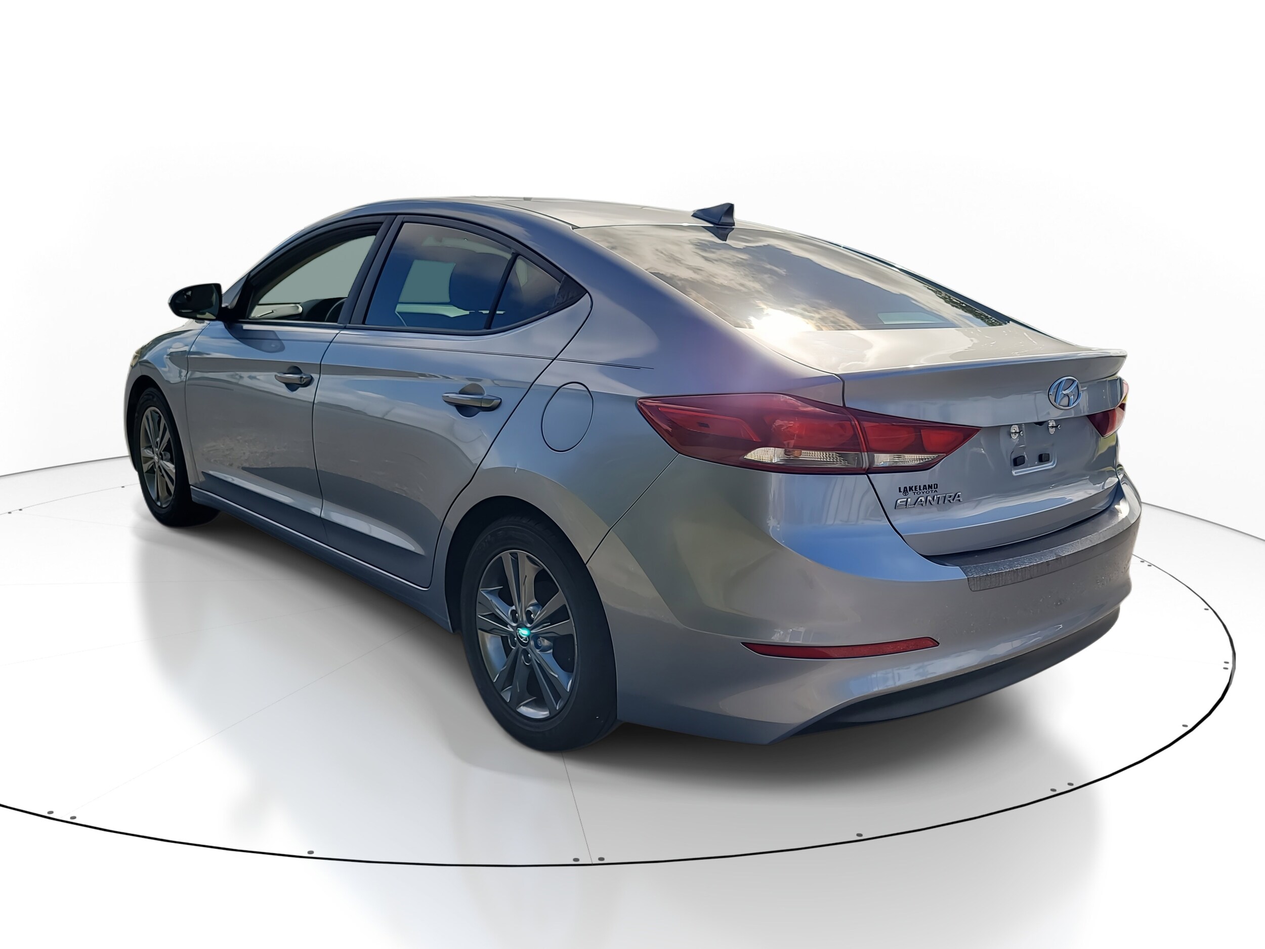 2017 Hyundai Elantra SE photo 3