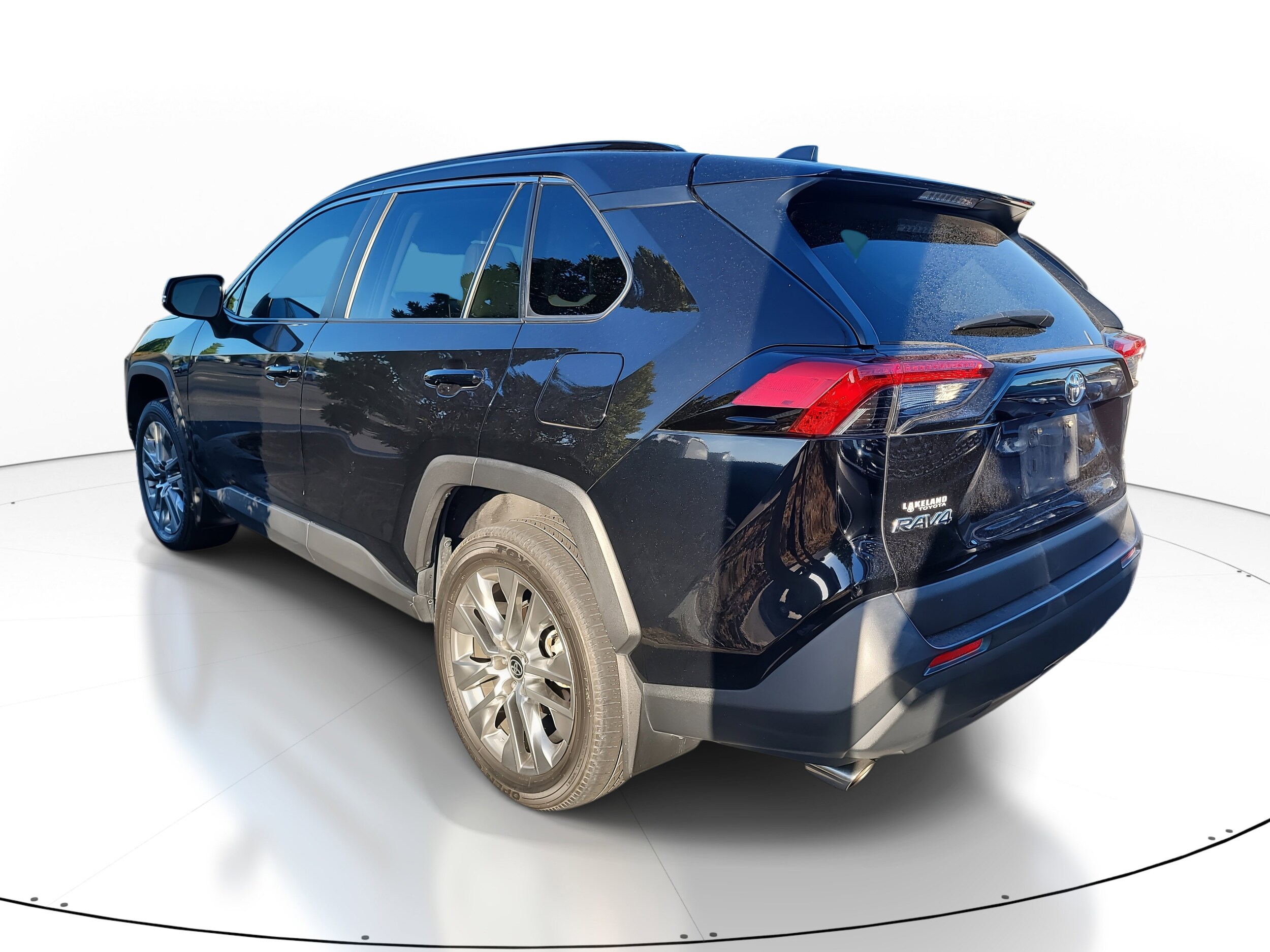 2024 Toyota Corolla Cross L photo 4