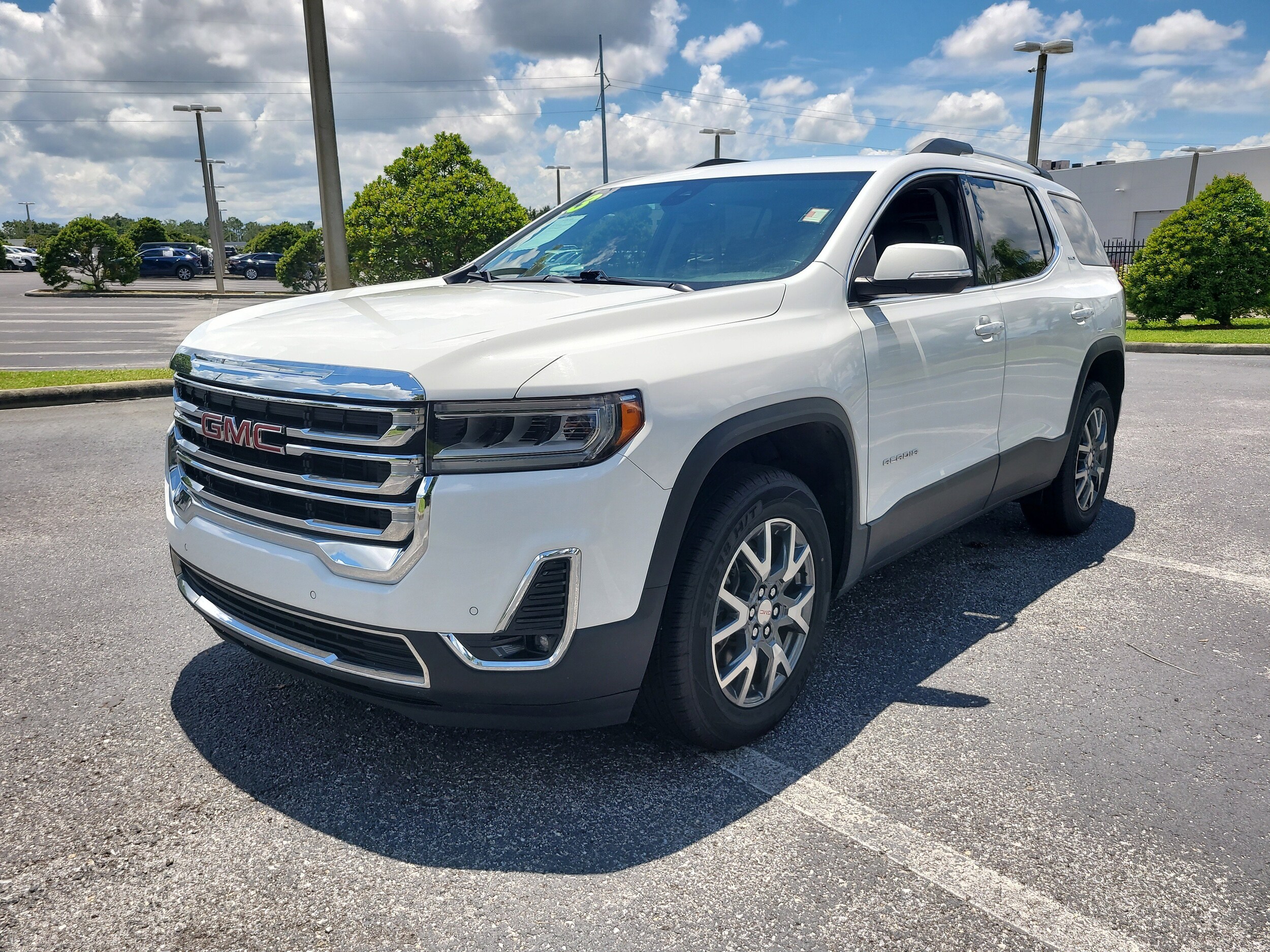 2023 Gmc Acadia SLT photo 3