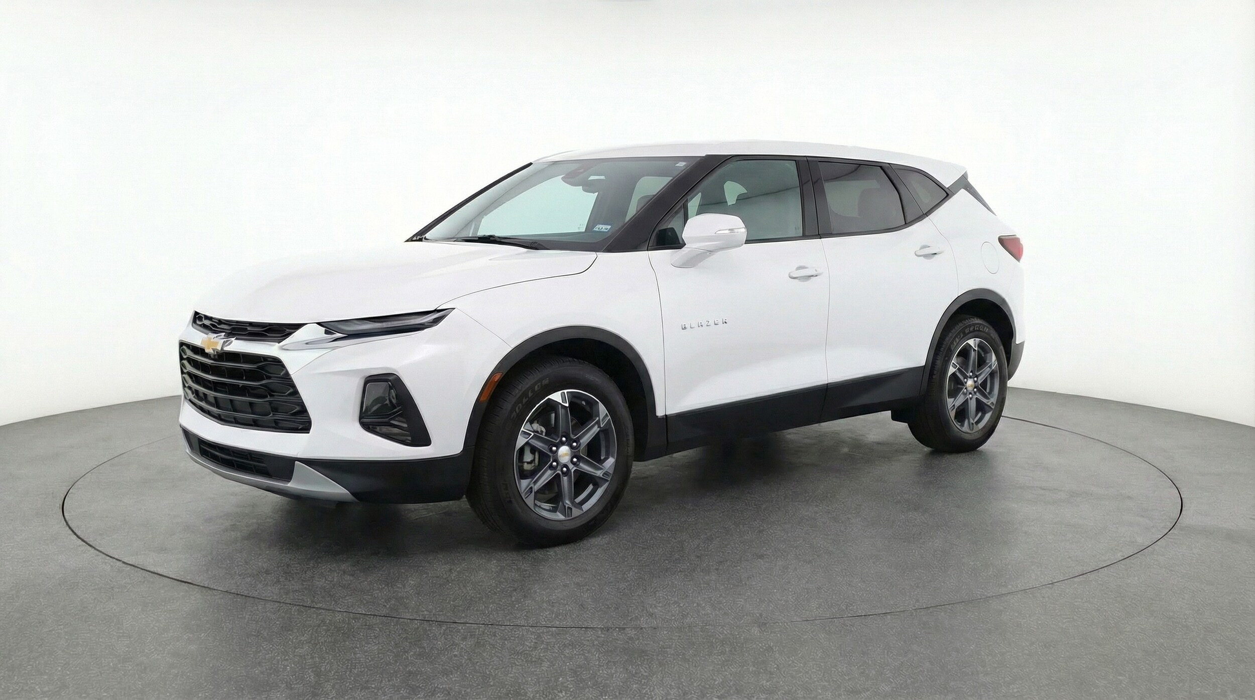 Thumbnail: 2025 Chevrolet Blazer - 3