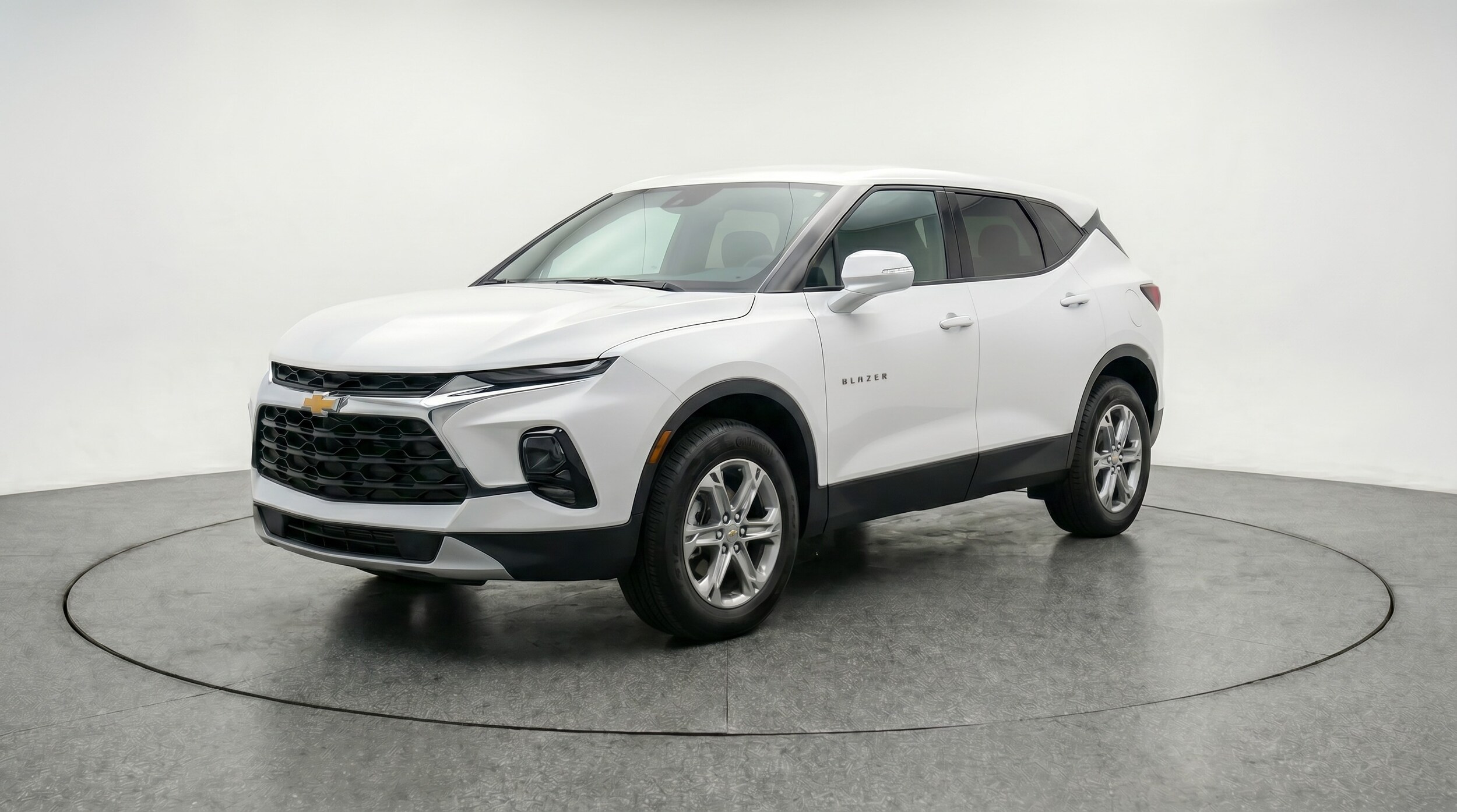Thumbnail: 2026 Chevrolet Blazer - 3