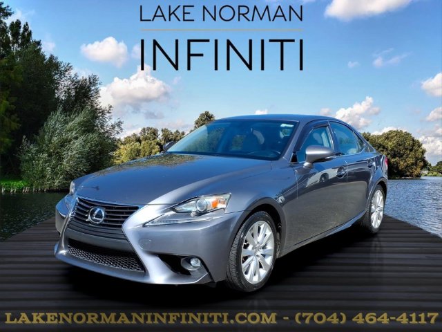 2016 Lexus IS 200t