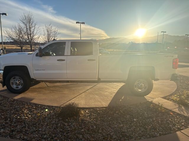 2018 Chevrolet Silverado 2500HD Work Truck photo 3