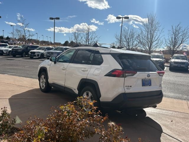2019 Toyota RAV4 Hybrid XLE photo 2