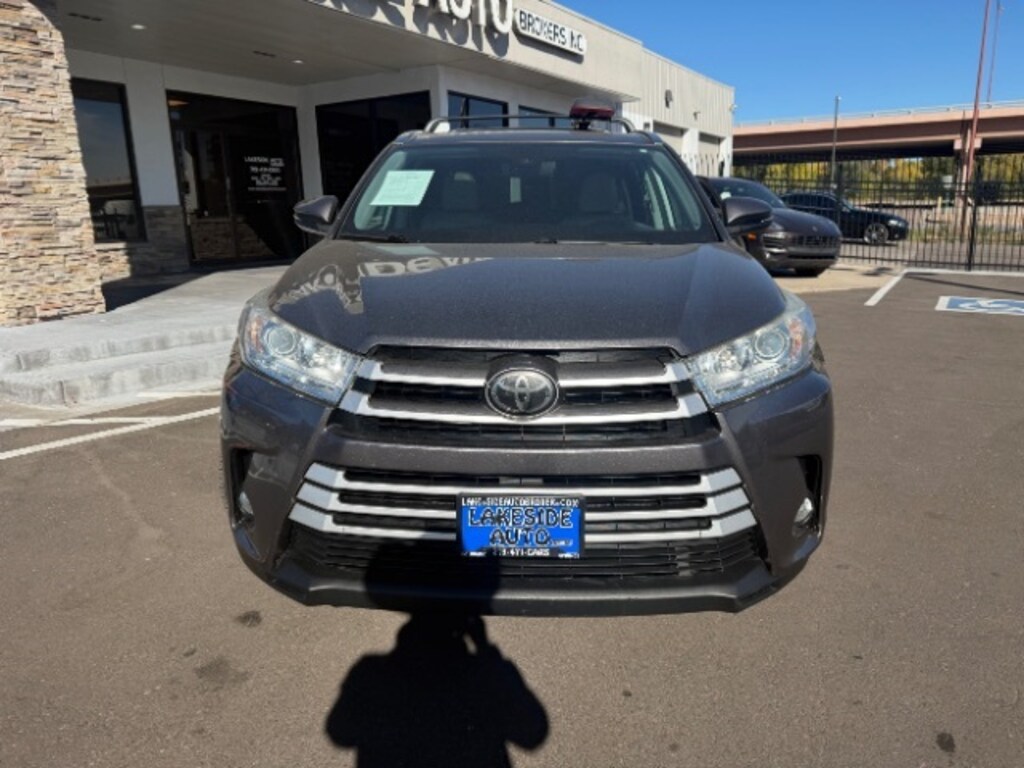 Used 2018 Toyota Highlander XLE SUV