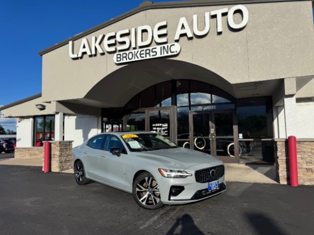 Used 2025 Volvo S60 B5 Core Sedan