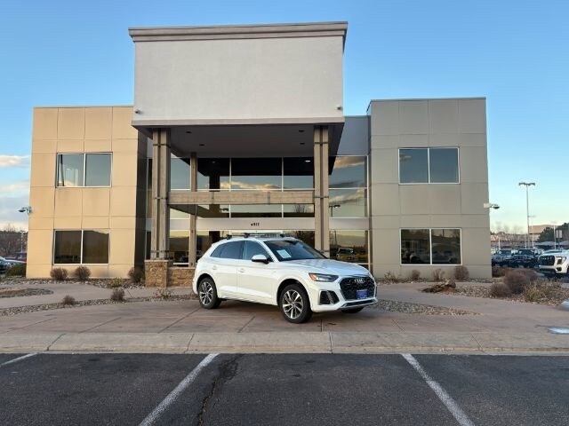 2023 Audi Q5 45 S line Premium photo 3