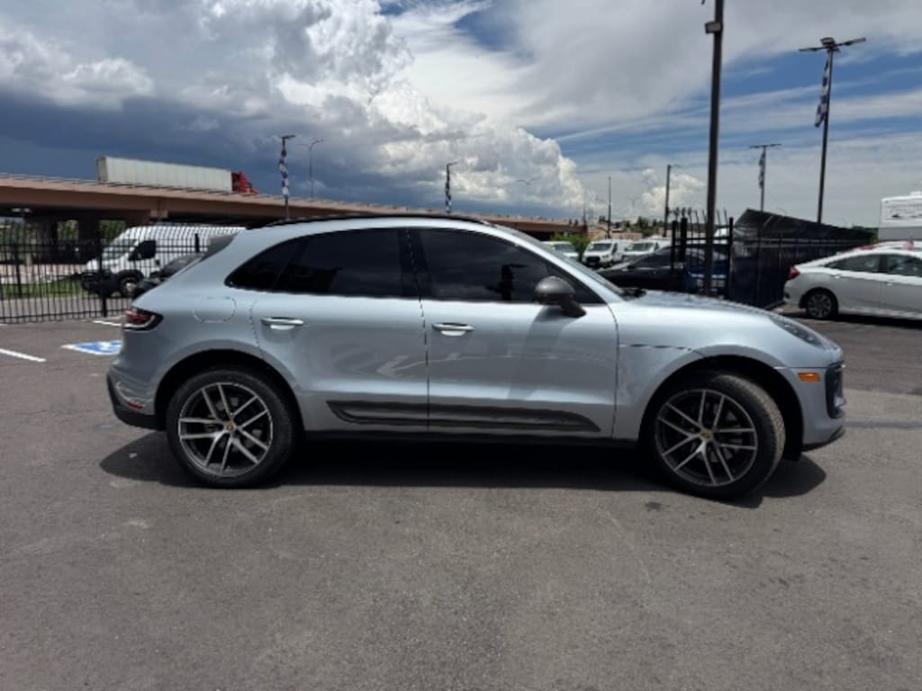 Used 2024 Porsche Macan T SUV