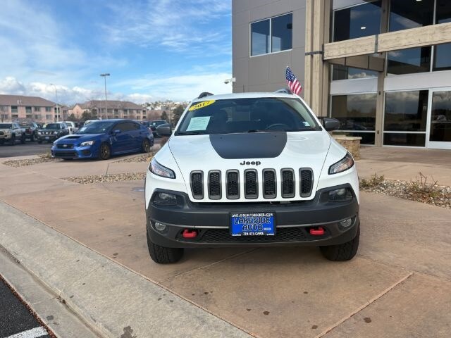 2017 Jeep Cherokee Trailhawk photo 3