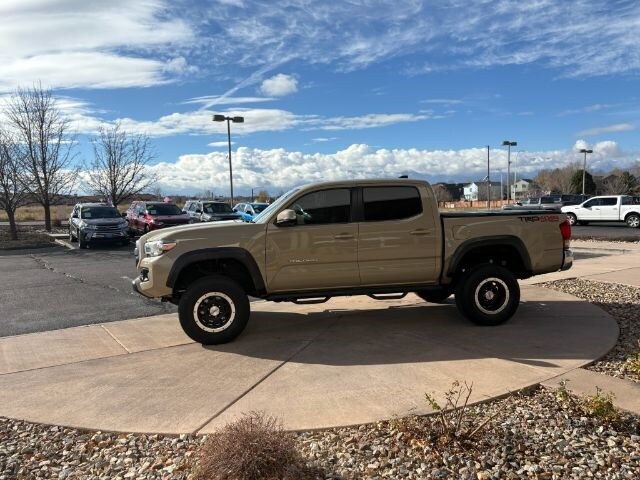 2016 Toyota Tacoma TRD Off-Road photo 4