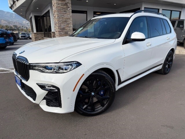 2020 Bmw X7 M50i photo 2