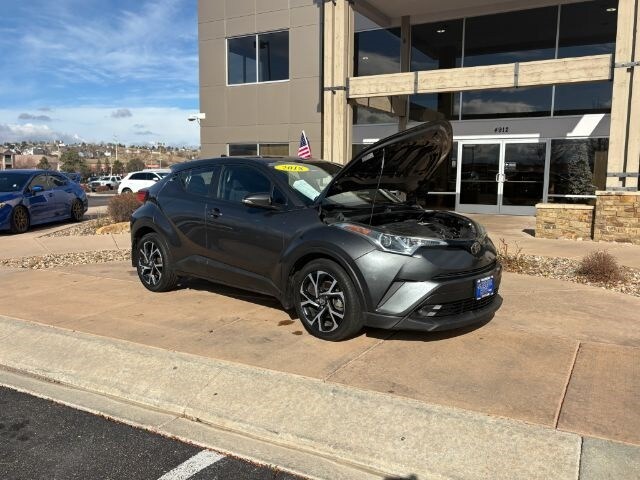 2018 Toyota C-HR XLE photo 2