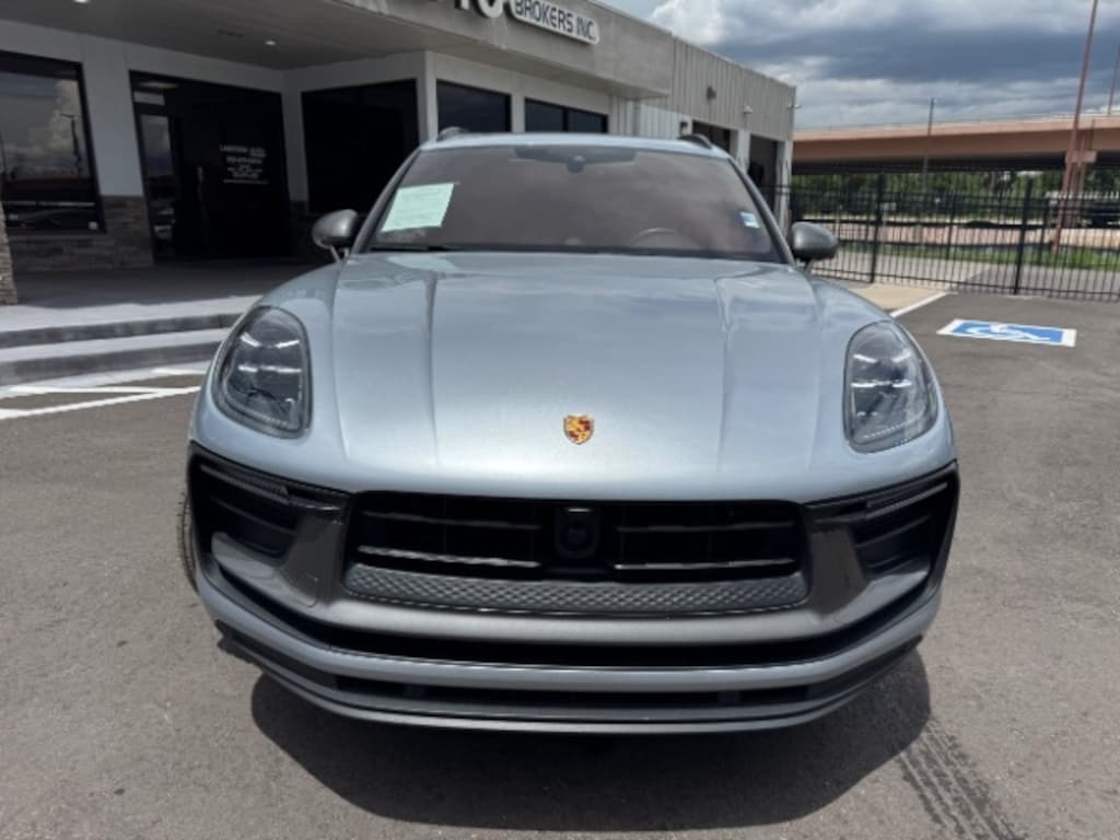 Used 2024 Porsche Macan T SUV