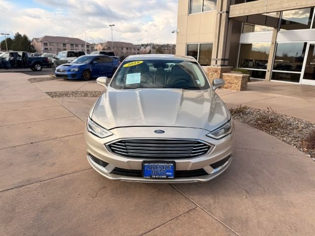 2018 Ford Fusion SE photo 2