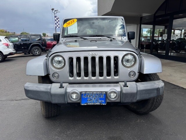 2018 Jeep Wrangler Unlimited Sahara photo 2