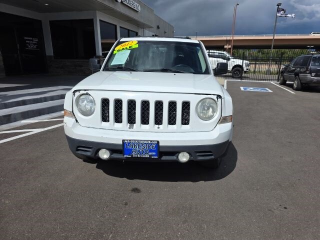 2012 Jeep Patriot Latitude photo 2