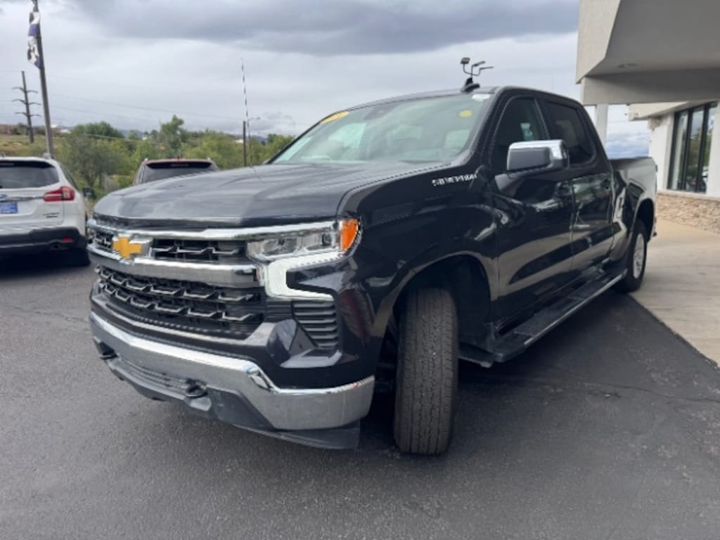 Used 2024 Chevrolet Silverado 1500 LT Truck