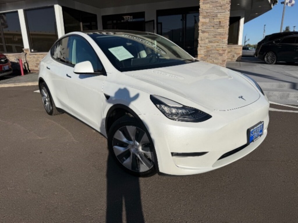 Used 2021 Tesla Model Y Standard Range SUV