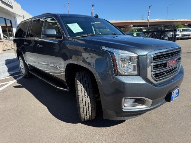 2019 Gmc Yukon XL SLT photo 3