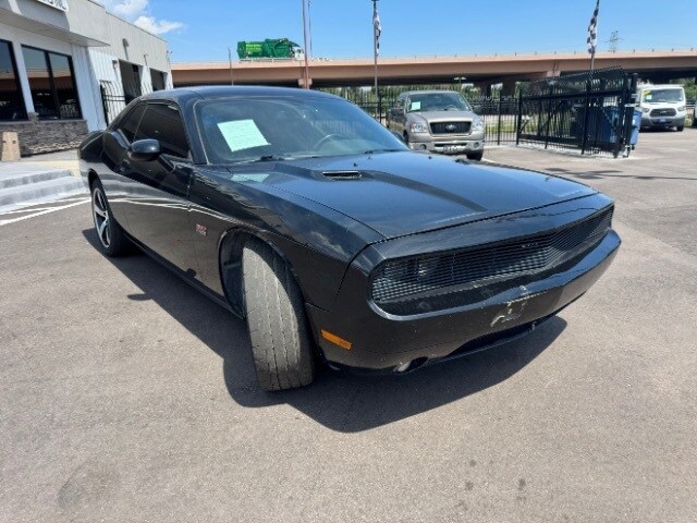 2014 Dodge Challenger SRT8 photo 3