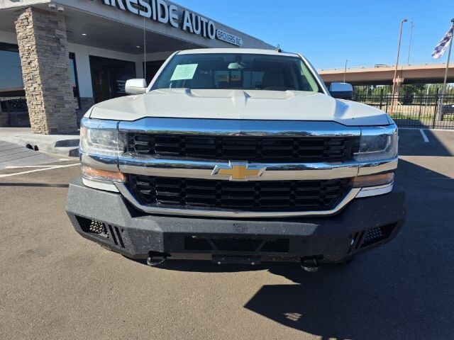 2016 Chevrolet Silverado 1500 LT photo 3
